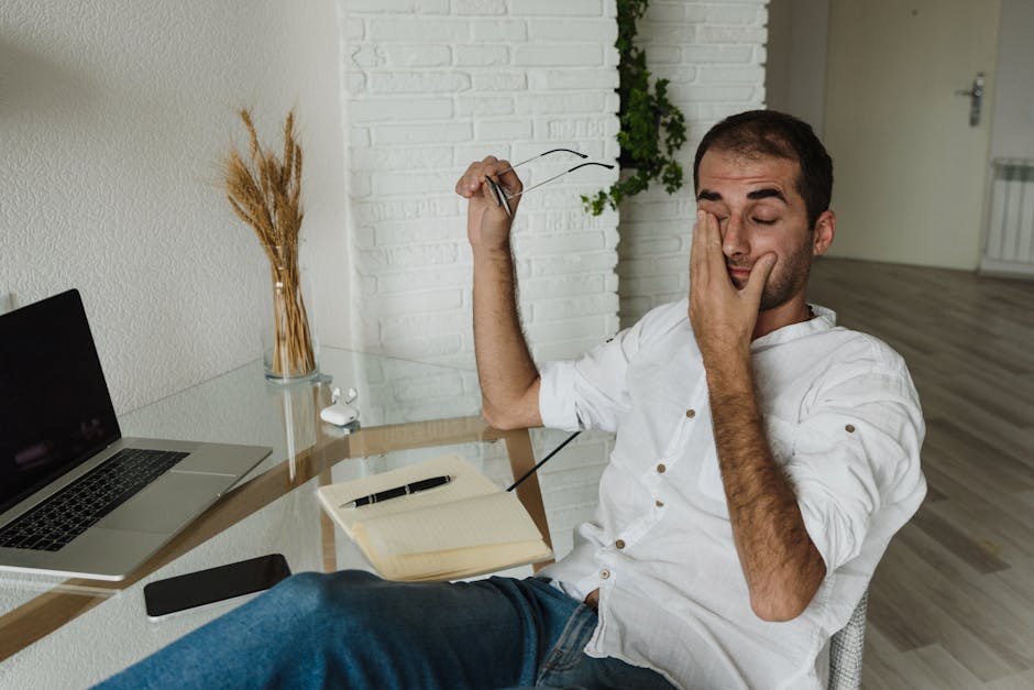 Göz Yorgunluğu Protokolü: Ekran Yönetimi ve Beslenme